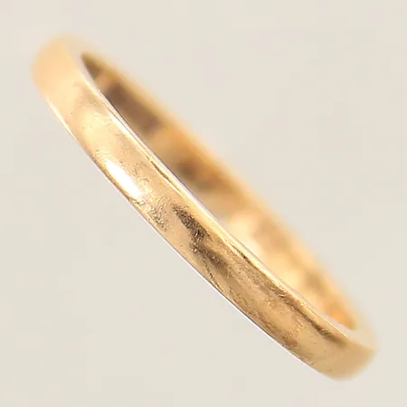 Ring slät stl:17½ bredd 2,3mm gravyr 18K Vikt: 3 g