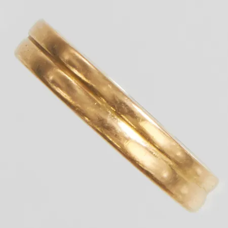 Ring stl: 18, bredd: 4mm, svenska stämplar, personlig gravyr, 18K Vikt: 4,3 g