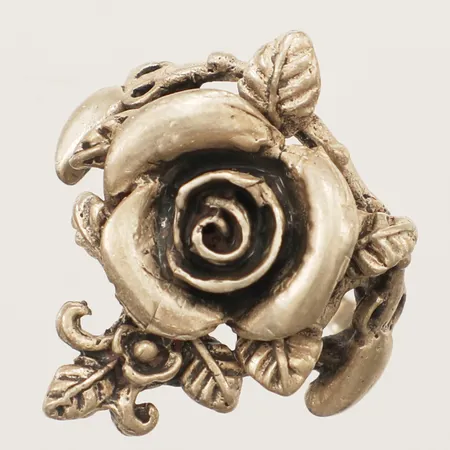 Ring med ros stl:16½ bredd 22,8mm skev silver 925/1000 Vikt: 6,4 g