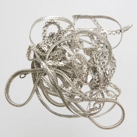 Kedjor, defekta, silver 925/1000 Vikt: 69 g