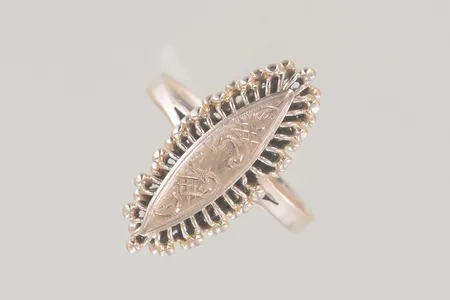 Ring stl:17¼ höjd 21 mm 14K   Vikt: 4,4 g
