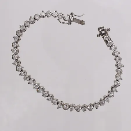 Armband med stenar, längd 18cm bredd 4,8mm, defekt lås silver 925/1000 Vikt: 15,4 g