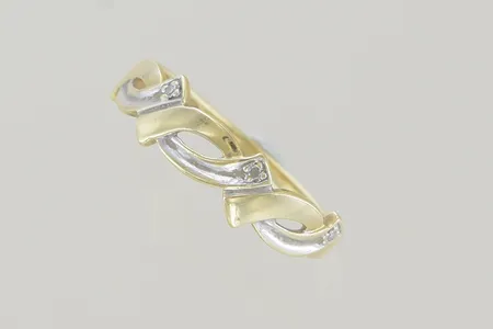 Ring med små diamanter stl:17½, bredd 5 mm 18K  Vikt: 2 g