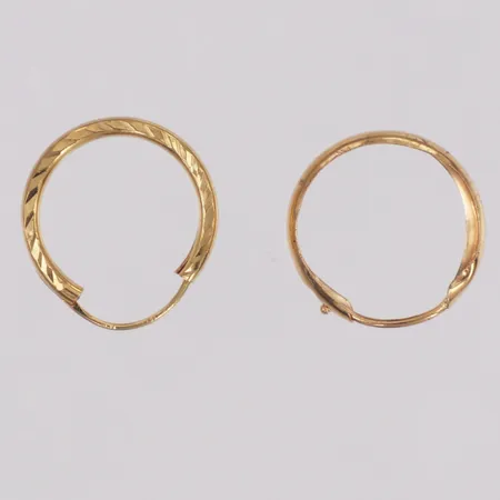 Två udda Örhängen 15mm, 18K Vikt: 0,8 g