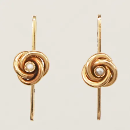 Ett par skjortknappar med pärlor Ø6,6mm 18K Vikt: 2 g