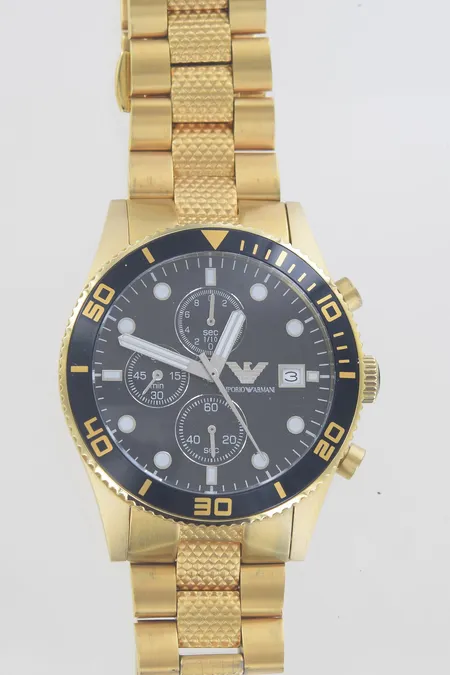 Herrur Emporio Armani 5857 diam 43 mm. Nytt batteri behövs Skickas med postpaket.
