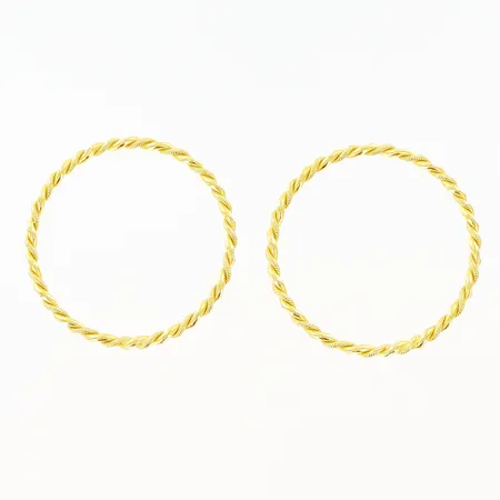 2 armringar med vriden design storlek Ø55mm, bredd 3,5mm, 21K Vikt: 40,5 g