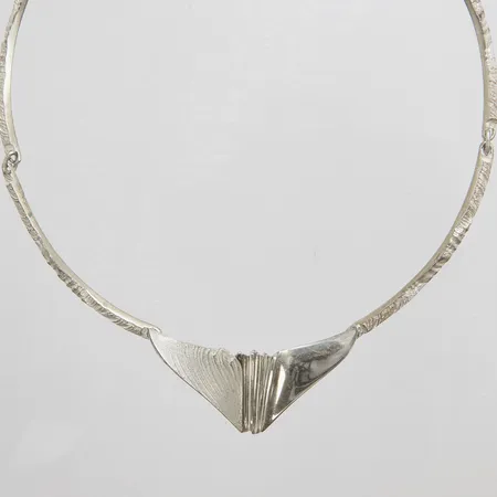Collier Lapponia Björn Weckström, halv stelt, längd: ca 40cm, bredd: 3-21mm, silver 925/1000 Vikt: 15,6 g