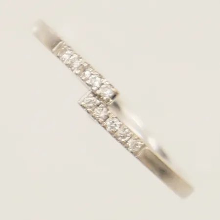 Ring med diamanter 10xca0,01ct stl: 3,1mm vitguld 18K Vikt: 1,6 g