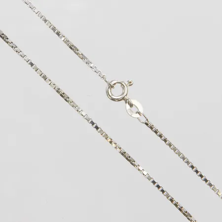 Kedja Venezia längd 42cm, bredd 1,1mm, vitguld, italienska stämplar, importstämplad, 18K Vikt: 4,6 g