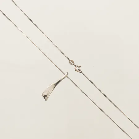 Kedja Venezia med hänge med diamant, 1 x ca 0,005ct, längd 43,5cm bredd 0,9mm, hängets mått längd 29,9mm bredd 6,7mm, silver 925/1000 Vikt: 3,4 g