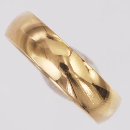 Ring slät Schalin stl:17½ bredd 5mm, gravyr, 18K  Vikt: 4,2 g