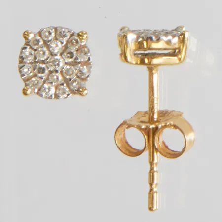 Örhängen med diamanter 38x 0,005ct, bredd: 5,5mm, 18K  Vikt: 1,3 g
