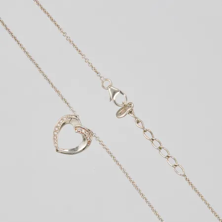 Collier med hjärtan GHA 41,5-44cm bredd 1-13mm, 925/1000 silver  Vikt: 3 g