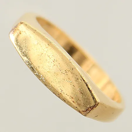 Klackring GHA stl: 19¼, bredd 3,2-5,9mm förgyllt silver 925/1000 Vikt: 5,7 g