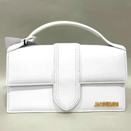 Väska Jacquemus Le Grand Bambino Vit modell-nr: 213B007-3000, mått: 23 x 13 x 7cm, axelrem, tags, orderkvitto Miinto, dustbag.