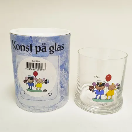 Dricksglas Lasse Åberg "Konst på glas" Etcetera Marketing AB, nr 28, kristall, höjd 8cm, Ø69mm, ryms ca 19cl, original förpackning.