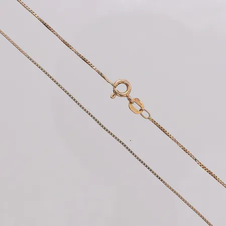Kedja Venezia längd 46,5cm, bredd 0,9mm. 18K Vikt: 2,1 g