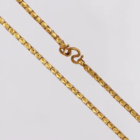 Collier längd ca 59cm bredd 2mm, knyt tråd s-lås, 22K Vikt: 23,6 g