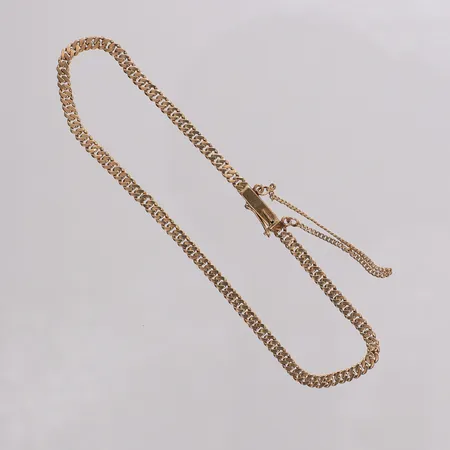 Armband Pansar längd ca 17cm, bredd 2,6mm, säkerhetskedja. 18K Vikt: 3 g