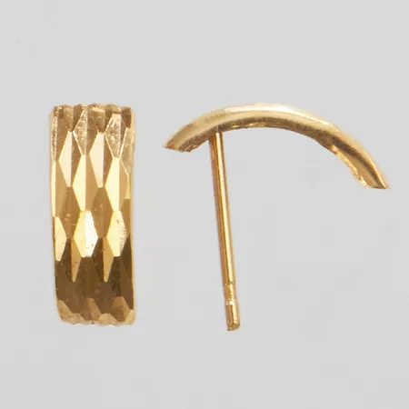 Örhängen 11x4mm, saknar snurrebussar, ostämplade, 18K  Vikt: 0,4 g