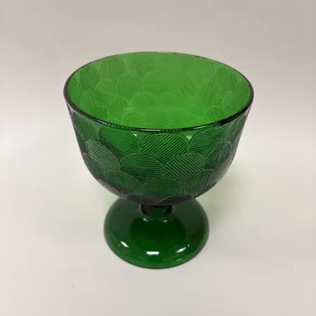 Glasskål Heikki Orvola "Miranda", höjd ca 20cm bredd ca 18cm, grönt glas. Skickas med postpaket.
