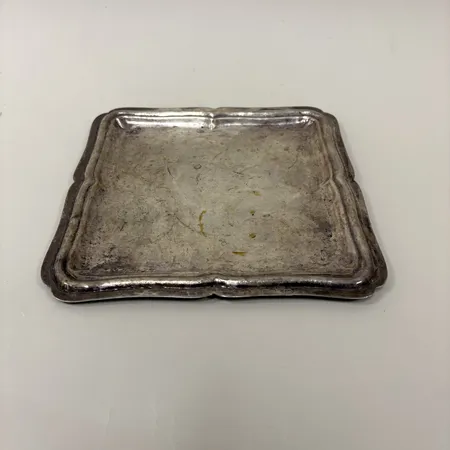 Silverfat ca 21x22cm mästarstämpel "J", stämplad NAP 710, Neapel år 1710, Silver 378,4g.