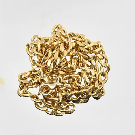 Kedja pansar längd 56 cm, bredd 4 mm, ihåliga länkar, defekt/ring till lås saknas, 18K. Vikt: 16,4 g
