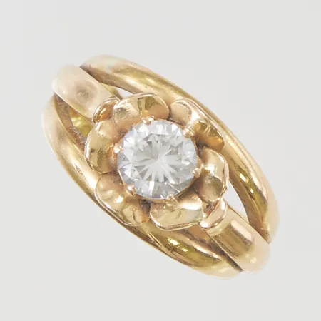 Ring stl:17 bredd 11mm vit sten 18K 8,1g.