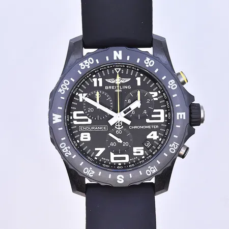 Herrur Breitling Endurance Pro Ø45 mm quartz, ref X82310 serie: 8081062 original band medföljer etui och cert nyskick.
