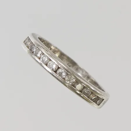 Ring stl:16½ vita stenar 925/1000 Silver 2,4g.
