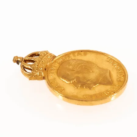 Del av förtjänstmedalj 15,5x22,5mm 18K 3,9g.