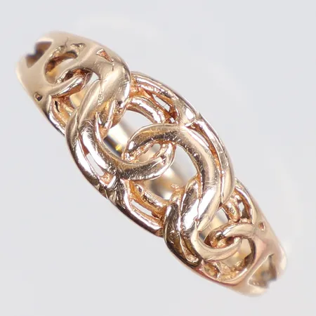 Ring Bismarck, stl: 19, bredd 2-8mm, 18K Vikt: 2,8 g