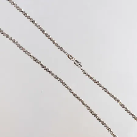 Collier med kulor längd 46cm bredd 3mm vitguld 18K. Vikt: 12,8 g