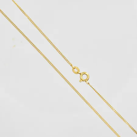 Kedja Pansar längd 54 cm, bredd 1 mm, ojämna länkar, 18K. Vikt: 2,8 g