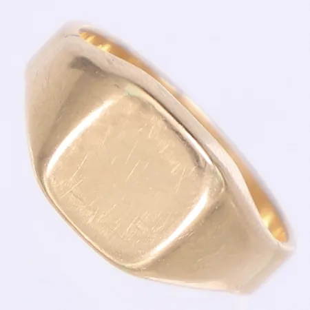 Klackring stl:18¾ bredd 4-10mm, något repig, gravyr, 18K Vikt: 5,1 g