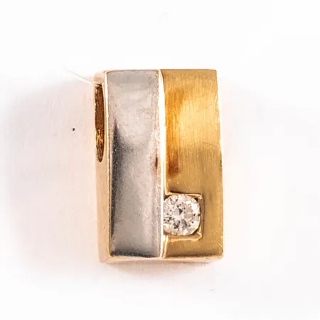 Hänge med vit sten bredd 6mm längd 10mm, 18K 1,3g Vikt: 1,3 g