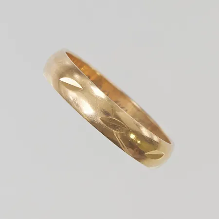 Ring stl:15¾ gravyr 18K 2,3g.