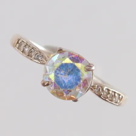 Ring med vita stenar stl:17 bredd 1,5-7mm Silver 925/1000. Vikt: 1,9 g