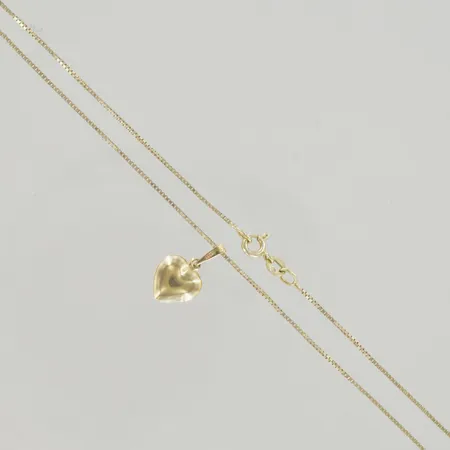 Halskedja med hänge 1,8 cm, längd 38 cm 18K Vikt: 3 g
