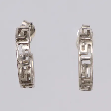 Örhängen Ø15mm, genombruten dekor, 925/1000 silver Vikt: 2,2 g