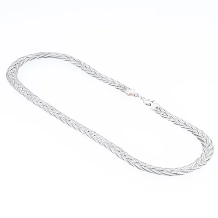 Collier halvstel platt flätad 42cm bredd 7,5mm, silver 925/1000 19,8g.  