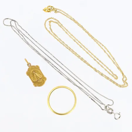 Diverse guld defekt gravyr 18K Vikt: 5,9 g