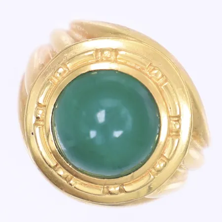 Ring med grön sten stl:19 bredd 5-21mm synlig lagning på skena 18K Bruttovikt: 16,5g