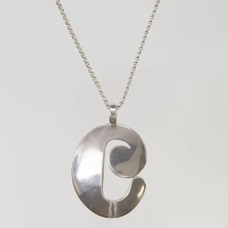 Collier Anna-Stina Åberg 76cm hänge "Gemen C" ca 62x41mm, år 1982, originaletui, 925/1000 Silver 37,1g.