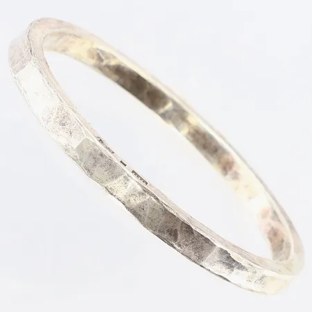 Armring hamrad Ø66mm, bredd:6mm, 925/1000 Silver Vikt: 55,5 g