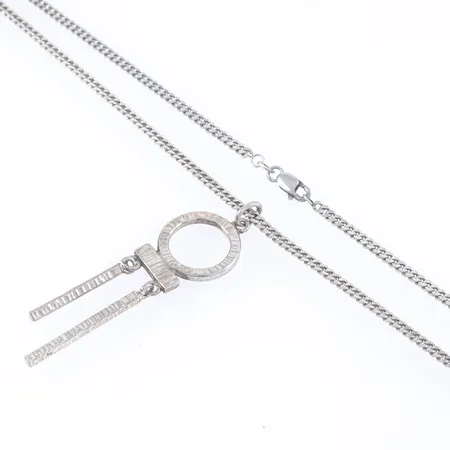 Umeåtillverkat hänge bredd 18,5mm längd 65mm Stämplad T10 (1993), silver 830/1000 7,3g. Kedja Pansar 60cm bredd 2,8mm silver 925/1000 12,7g medföljer.
