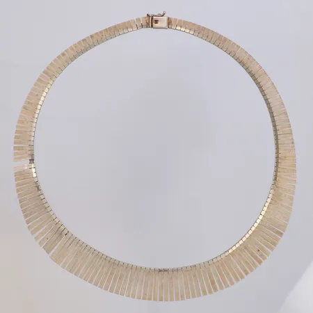 Collier längd 42,5cm, bredd 8-18mm, ojämnheter, 925/1000 silver Vikt: 33,6 g