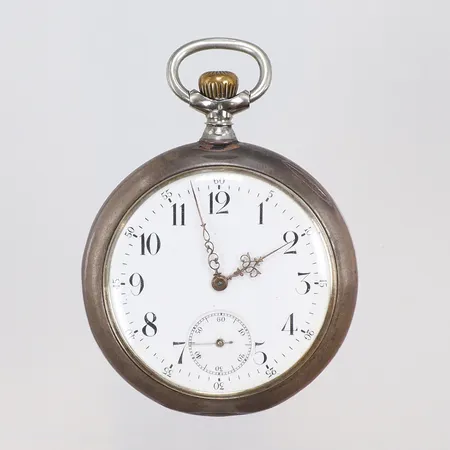 Fickur Zenith, Ø51mm, Grand Prix Paris 1900, boettnr: 2412134, referensnr: 5506, silver i ytterboett, innerboett i metall, 800/1000 silver, bruttovikt 92,1g