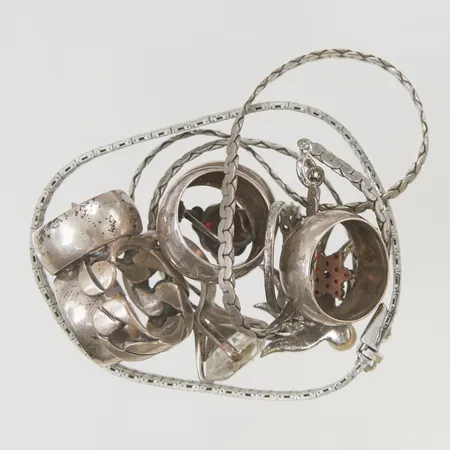 Diverse silversmycken defekt 830/1000 Silver 70,5g.